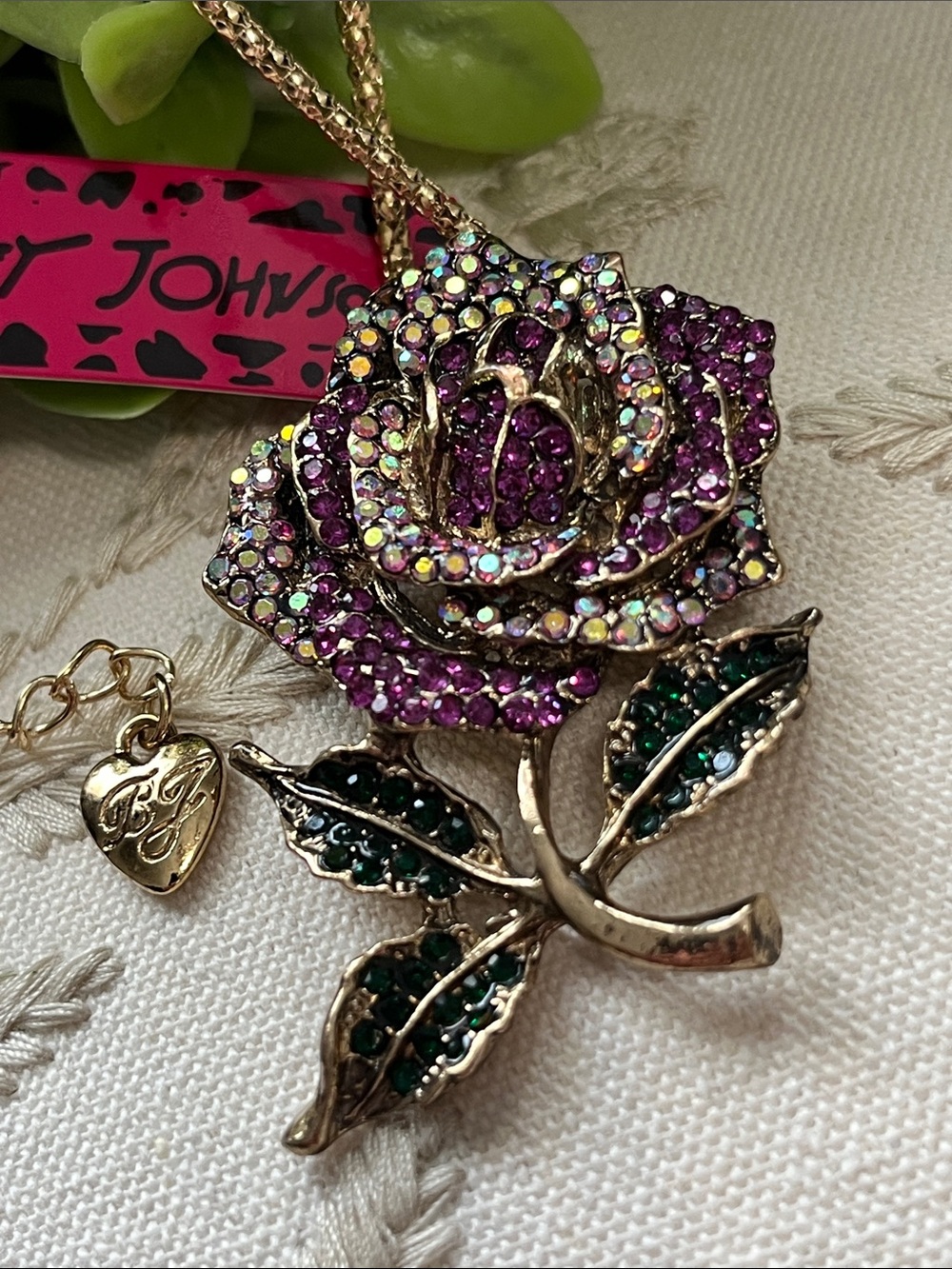 Betsey Johnson  Crystal Rose Pendant Necklace w/Pink,Purple,Green accents⭐️🆕⭐️
